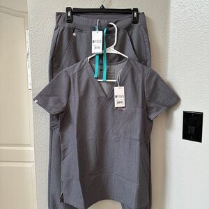 Figs Gray Scrub Set